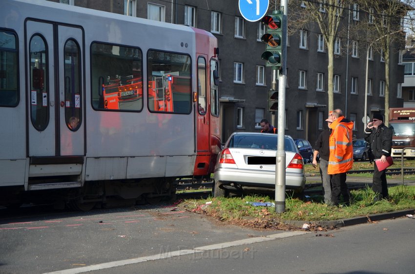 VU Koeln PKW Bahn Amsterdamerstr Friedrich Karlstr P062.JPG